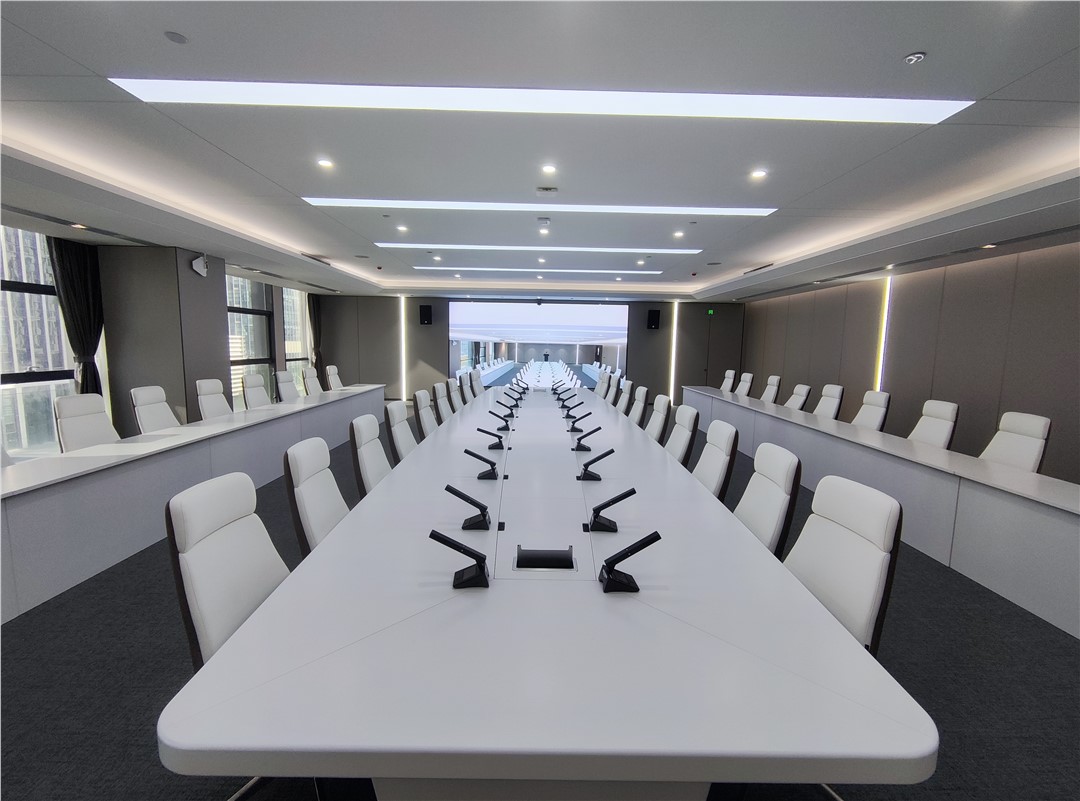 報(bào)告廳聲學(xué)設(shè)計(jì)中“吸音”和“擴(kuò)聲”哪個(gè)更重要？