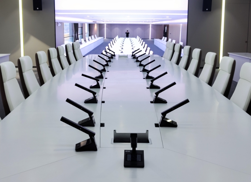 會(huì)議擴(kuò)聲系統(tǒng)優(yōu)化指南:解決噪音干擾與清晰度問題